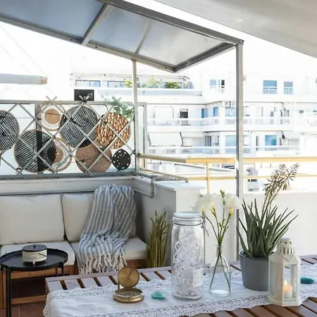 Newly Designed Balcony Near Analipsi Metro 公寓 *
