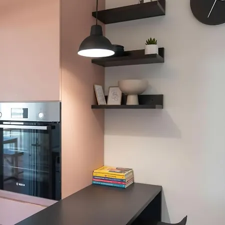 Newly Designed Balcony Near Analipsi Metro * Салоники